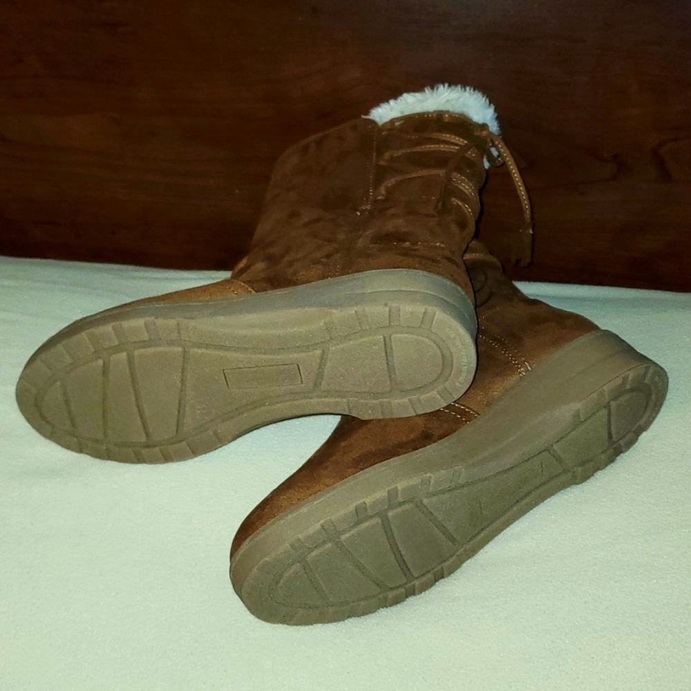 Calistoga Mid-Calf Brown with White Faux Fur Lace Up From Behind Size 8 - Picture 5 of 5